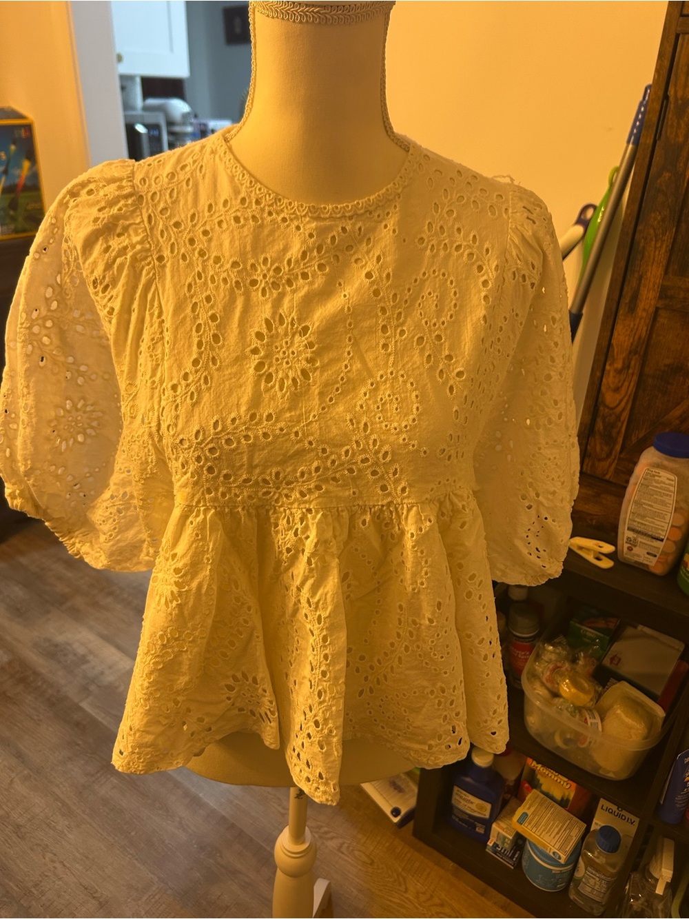 Lea & Viola White Eyelet Peplum Puff-Sleeve Blouse